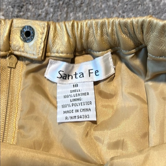 Santa Fe leather Elegant Gold Women's Dress Set excellent condition - Picture 3 of 9
